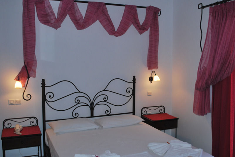 Anezina Hotel Adámasz Kültér fotó